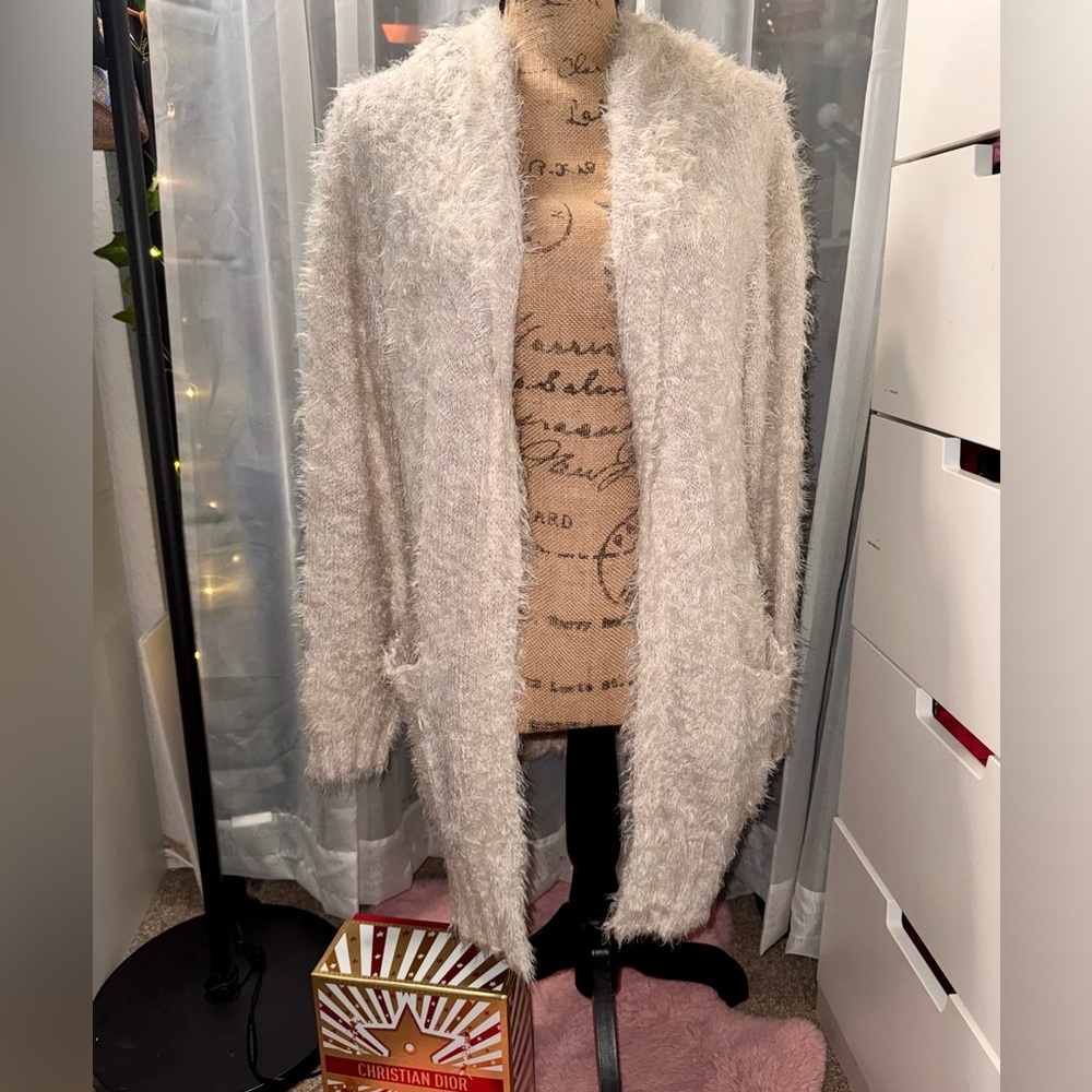 NWT Express Cream Fuzzy Eyelash Texture Women's Cardigan XS